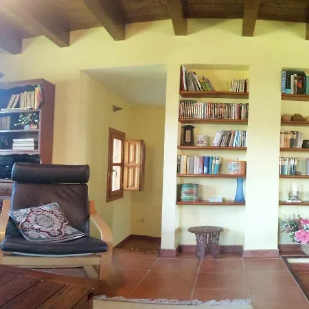 Casa Vacacional Mariella Nyaraló Linares